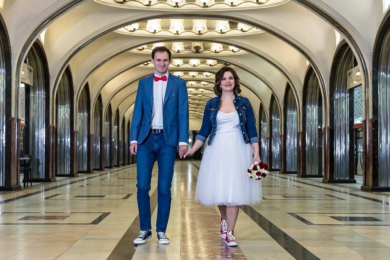 маяковская станция метро москва