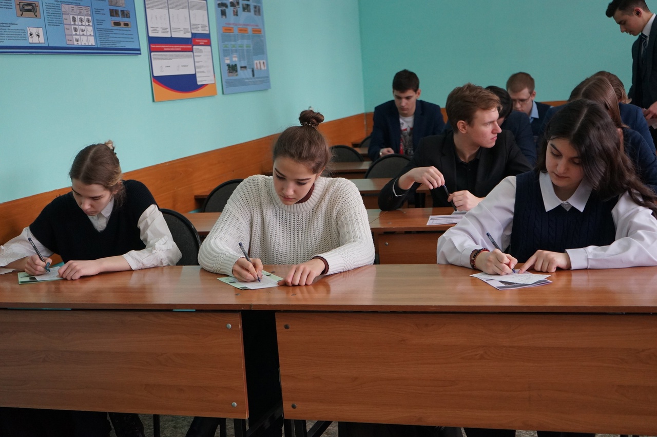 Военмех день открытых дверей 2024. Школьники из соцсетей. Фото учителя в вузе. РГГУ день открытых дверей 2023. РГСУ день открытых дверей 2024