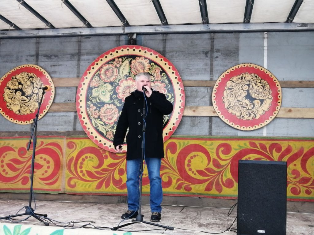  На Комсомольской площади города Белинского состоялось праздничное мероприятие, посвященное проводам зимы 