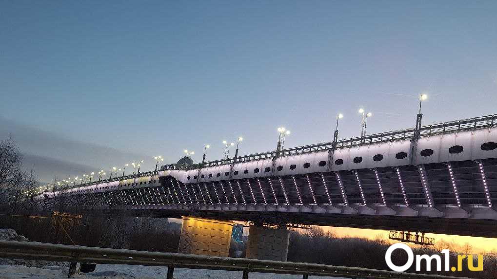 «Мост тысячелетия»: двадцать лет назад в Омске открылся Метромост. Что об этом писали газеты?