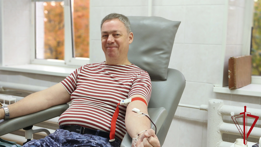 Псковские росгвардейцы присоединились к донорской акции «От сердца к сердцу»