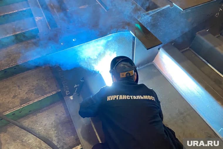 «Курганстальмост» поставил для строительства моста в Сургуте 360 тонн металлоконструкций