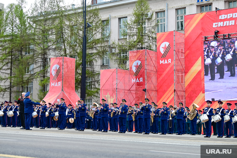 2024 Торжественное прохождение войск Пермского гарнизона и военной техники на Октябрьской площади. Пермь, построение, площадь, день победы, 9 мая, октябрьская площадь, парад, праздник, строй, вооруженные силы россии, всрф