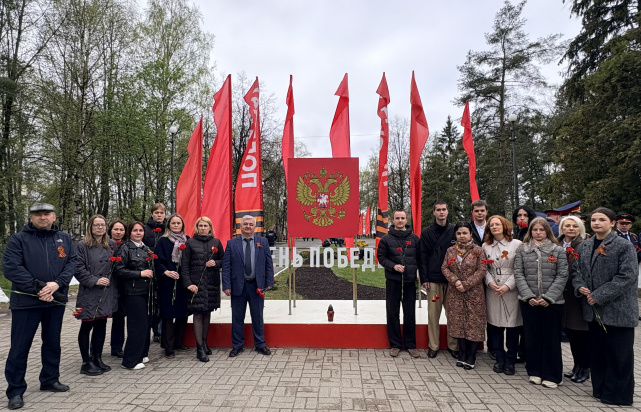 Церемония возложения цветов в преддверии 81-й годовщины Великой Победы (08.05.2026) Фото 4