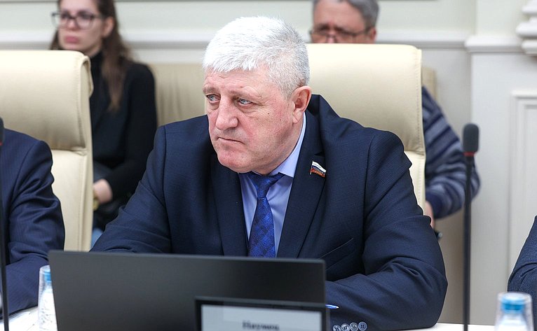 Алексей Наумец