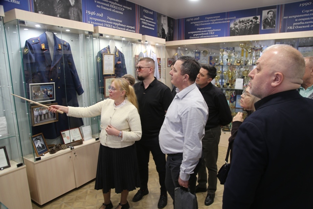 На базе регионального УФСИН состоялся круглый стол «Практика реализации Федерального закона № 10-ФЗ «О пробации в Российской Федерации» в Омской области: первые итоги и перспективы развития»