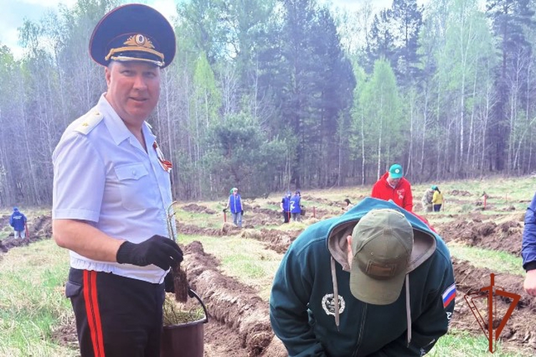 Руководитель Управления Росгвардии по Алтайскому краю принял участие в патриотической акции 