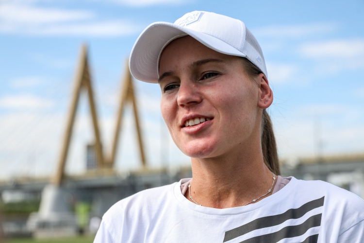 У Вероники Кудерметовой были проблемы с коленом и кистью. Источники говорят, что она проходила лечение, но полностью избавиться от проблем смогла только с помощью врачей «Ак Барса»