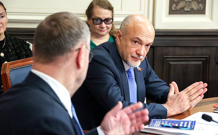 Андрей Клишас