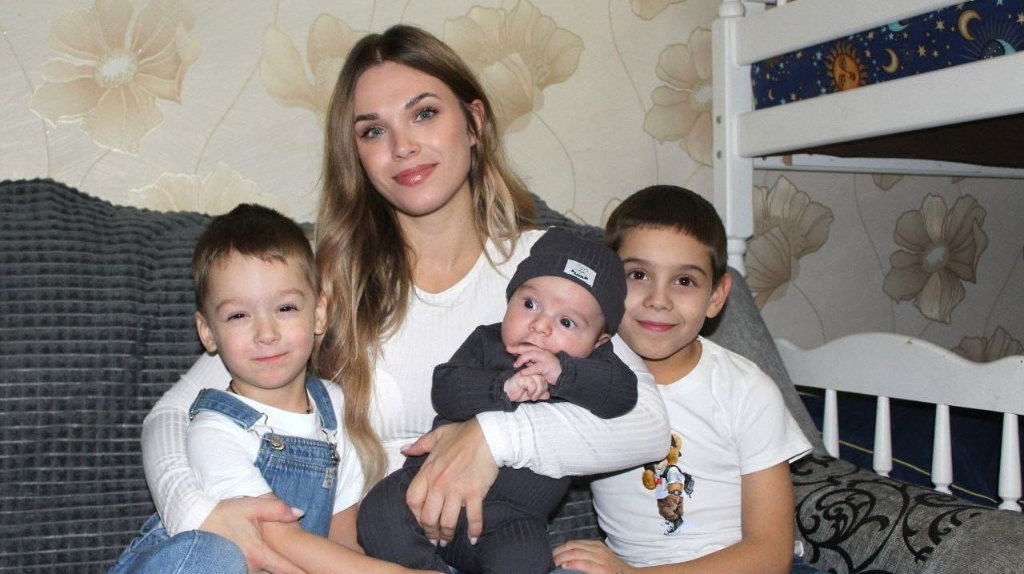 Жена участника СВО в Брянской области получила меры поддержки для семьи