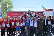 На Набережной Космонавтов состоялась традиционная легкоатлетическая эстафета «Вперед, к Победе!»