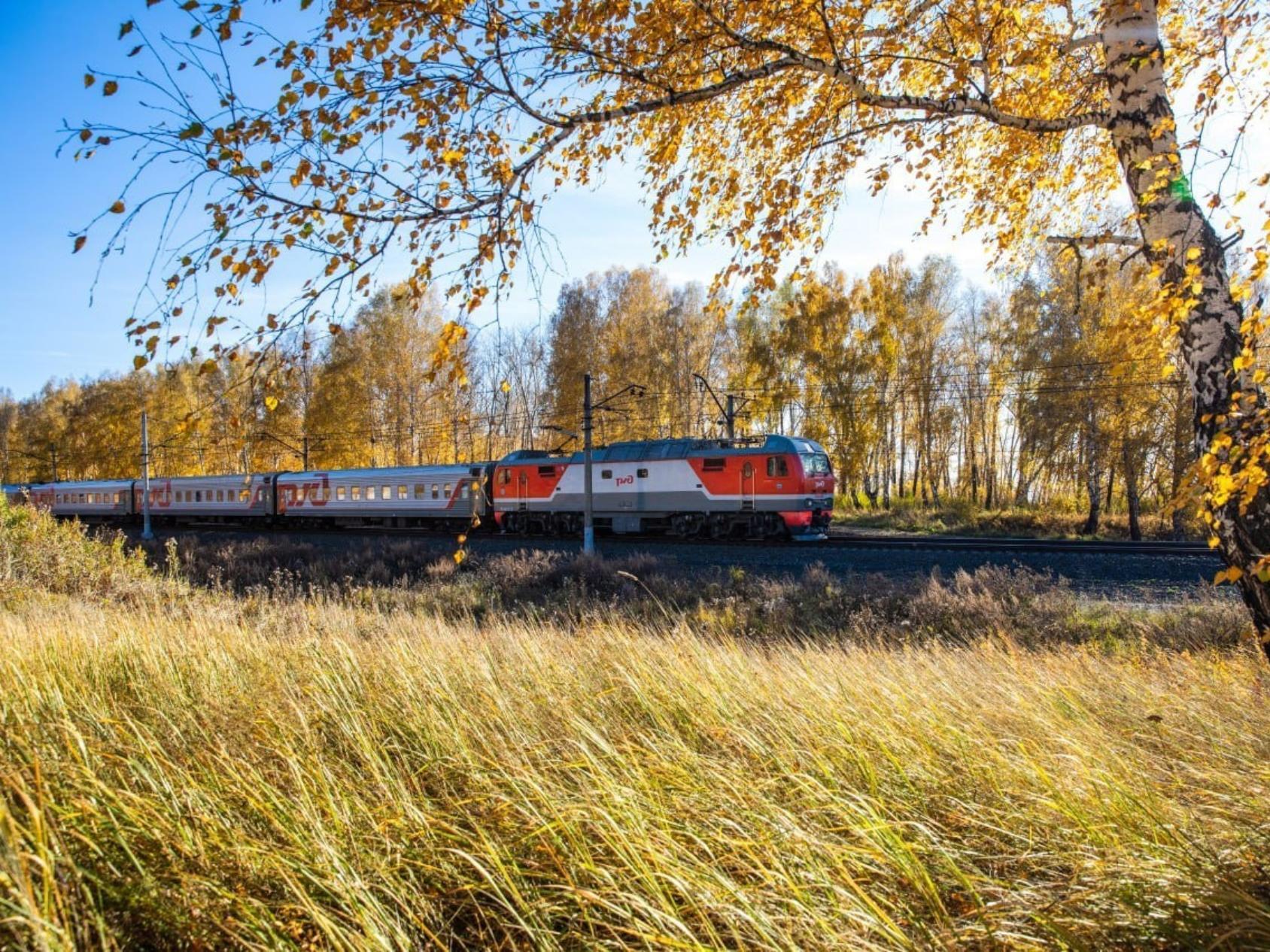 Почему нет прямого поезда. Поезд Архангельск Ярославль. Смоленск Архангельск поезд. Поезда на Восточно сибирской железной дороге. РЖД Крым.