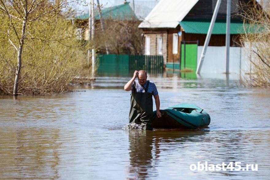 Жителям Зауралья, пострадавшим в результате ЧС, начали выплачивать допсредства