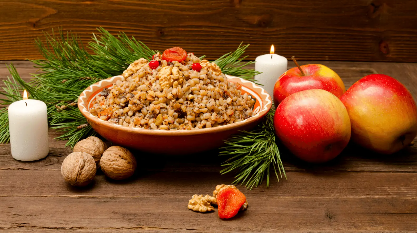 Кутья поминальная. Рождественская кутья (коливо). Кутья с рисом и изюмом. Пшеница рождественская. Кутья украинская мак орехи мёд.