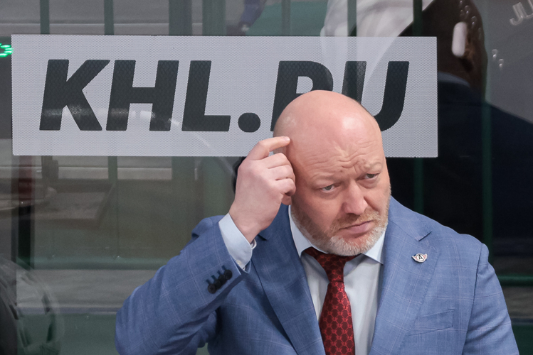 Николай Заварухин: «У меня там друг сидел, хотел ему подарить шайбу»