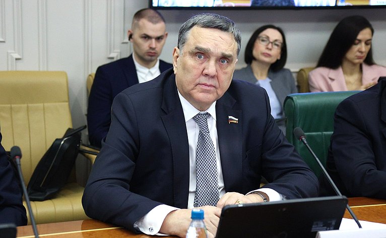 Сергей Иванов
