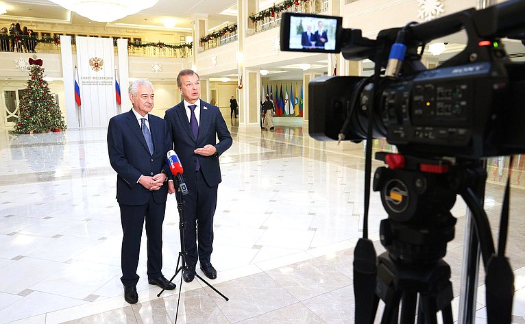 Пресс-подход по итогам 23-го заседания Межпарламентской комиссии по сотрудничеству Федерального Собрания РФ и Милли Меджлиса Азербайджанской Республики