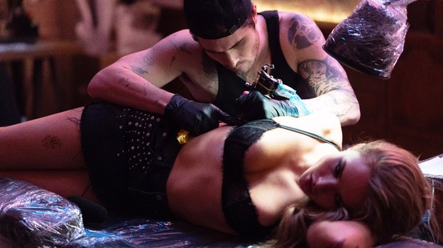 Кадр из фильма «Парни с тату. Прямо в сердце», реж. Ник Кассаветис / Voltage Pictures