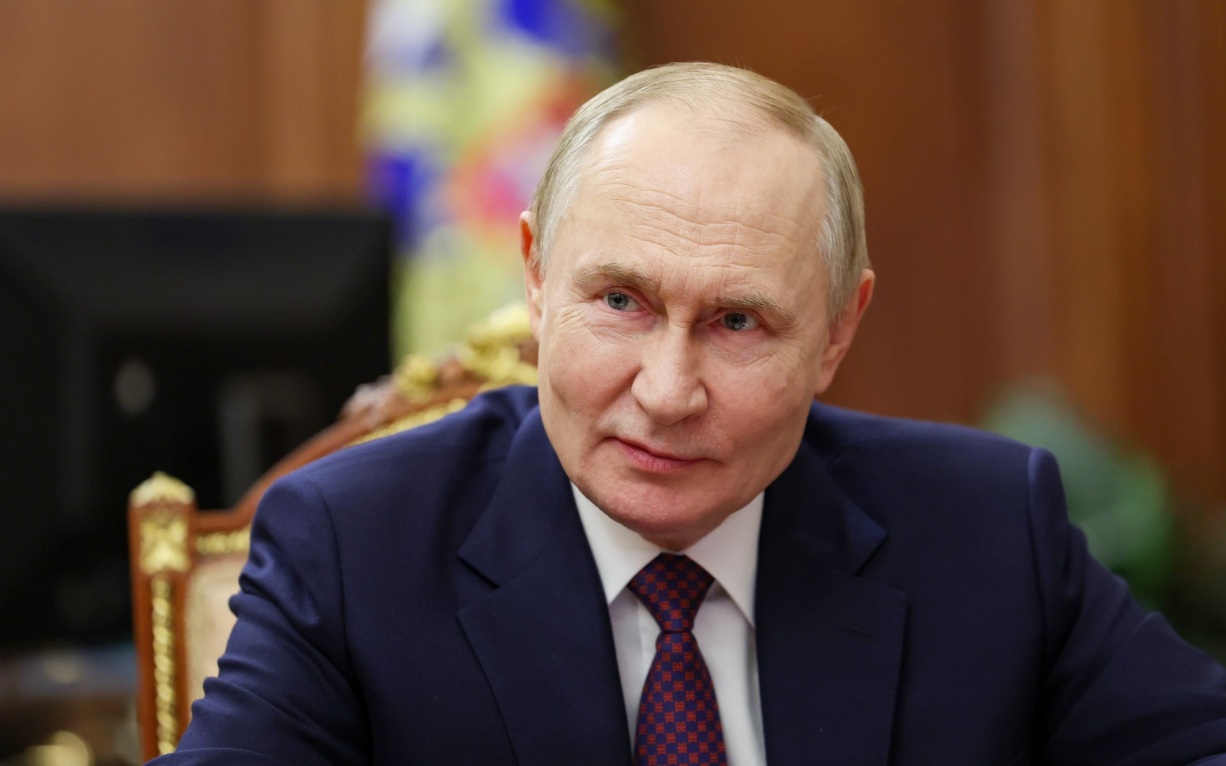 Путин поздравил буддистов России с Новым годом по лунному календарю