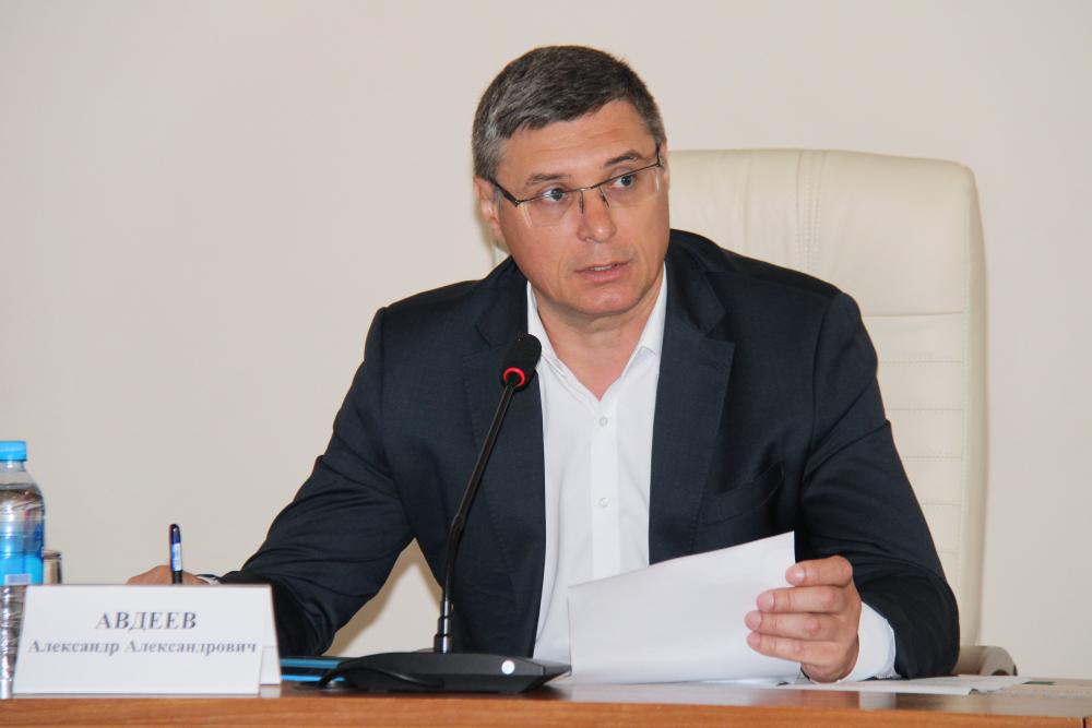 В истории с назначением мэра Владимира губернатор явно что-то не договаривает.