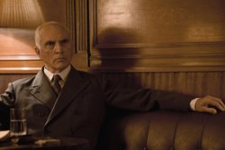 Актер впервые женился в 64 года на женщине младше его на 35 лет