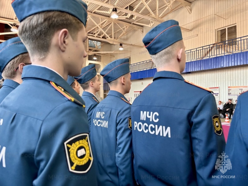 Сургутские школьники стали частью команды МЧС России