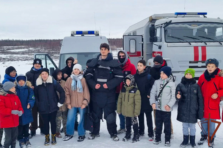 Росгвардейцы провели патриотические и профориентационные мероприятия на Урале