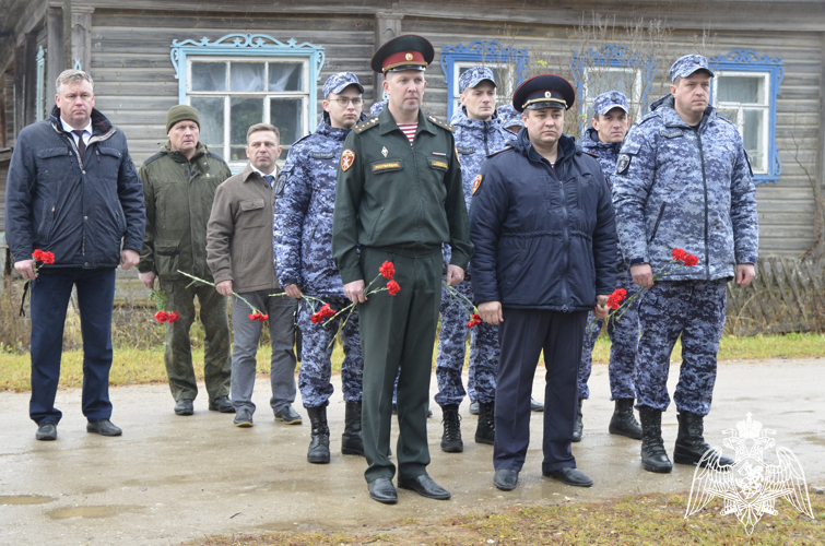 Росгвардейцы помогли отыскать родственников погибшего в годы ВОВ костромского фронтовика