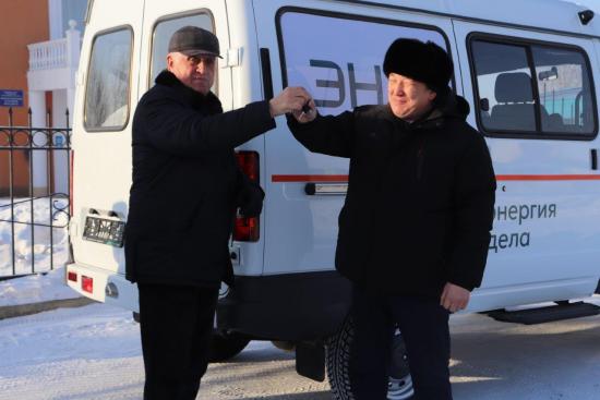 Автобусы передала компания Эн+ двум муниципалитетам Иркутской области