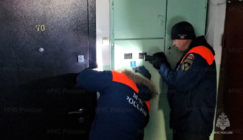 Помощь пришла вовремя: сотрудники МЧС ЕАО спасли пенсионера