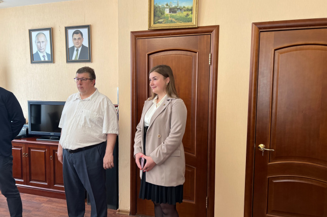 Вручение удостоверение адвоката