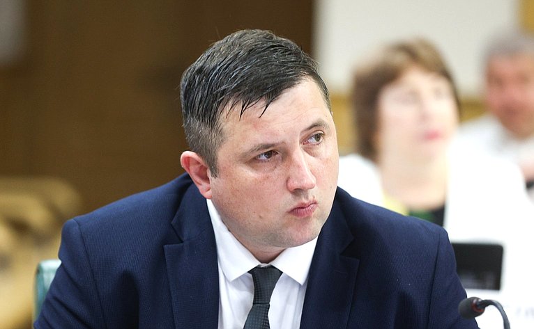 Совещание Комитета СФ по экономической политике по вопросу консервации объектов культурного наследия, находящихся в неудовлетворительном состоянии, относящихся к федеральной собственности