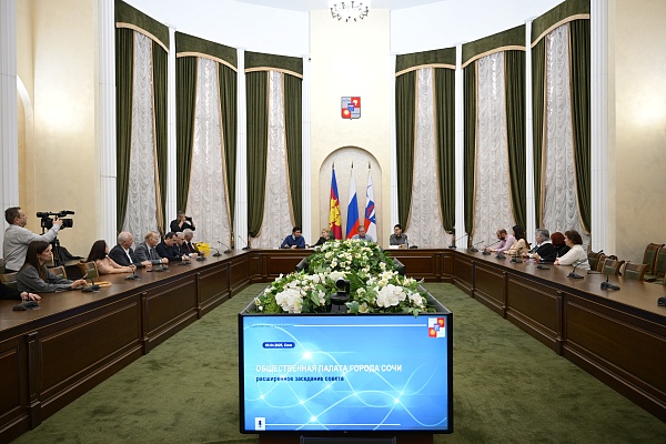 Член Общественной палаты РФ Владислав Гриб принял участие в заседании Общественной палаты Сочи