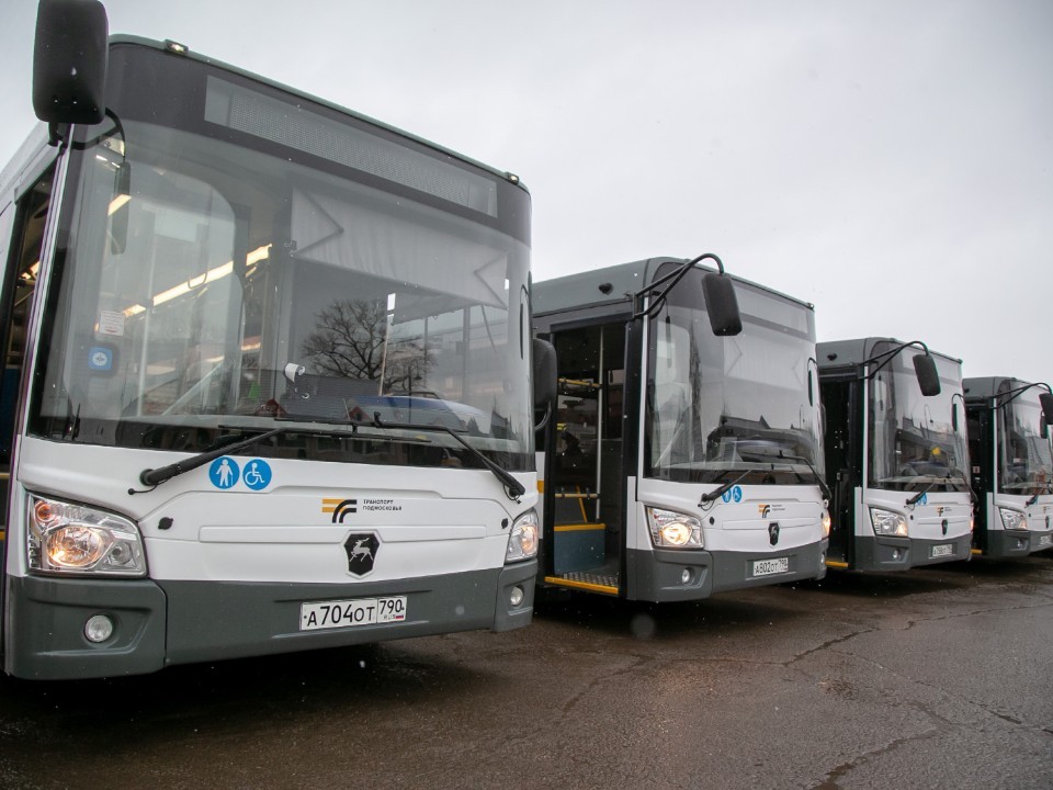 Новые автобусы большого класса начнут возить пассажиров из Пушкино и Ивантеевки в Москву