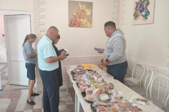 В УФСИН России по Омской области состоялась выставка-продажа продукции собственного производства