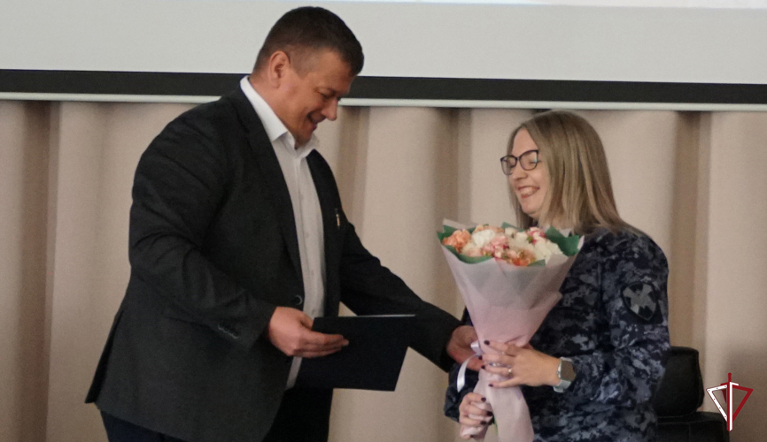 Подразделения вневедомственной охраны отмечают профессиональный праздник