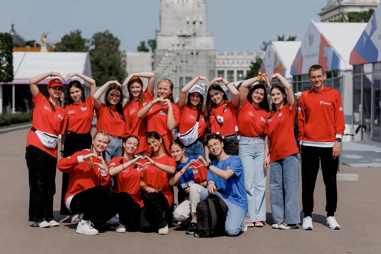 Якутия в москве фестиваль. Международный фестиваль движение. Международный фестиваль движение. Международный фестиваль движение. Международный фестиваль движение.