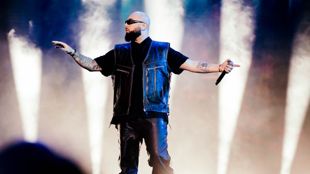 концерт «Праздник для всех влюбленных МУЗ-ТВ» из Кремлевского дворца, фото