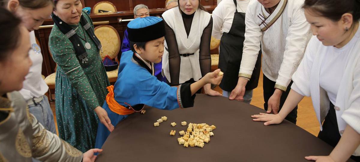 Представительство Правительства Забайкальского края при Правительстве Российской Федерации. Турнир по бурятской национальной игре «Шагай наадан».