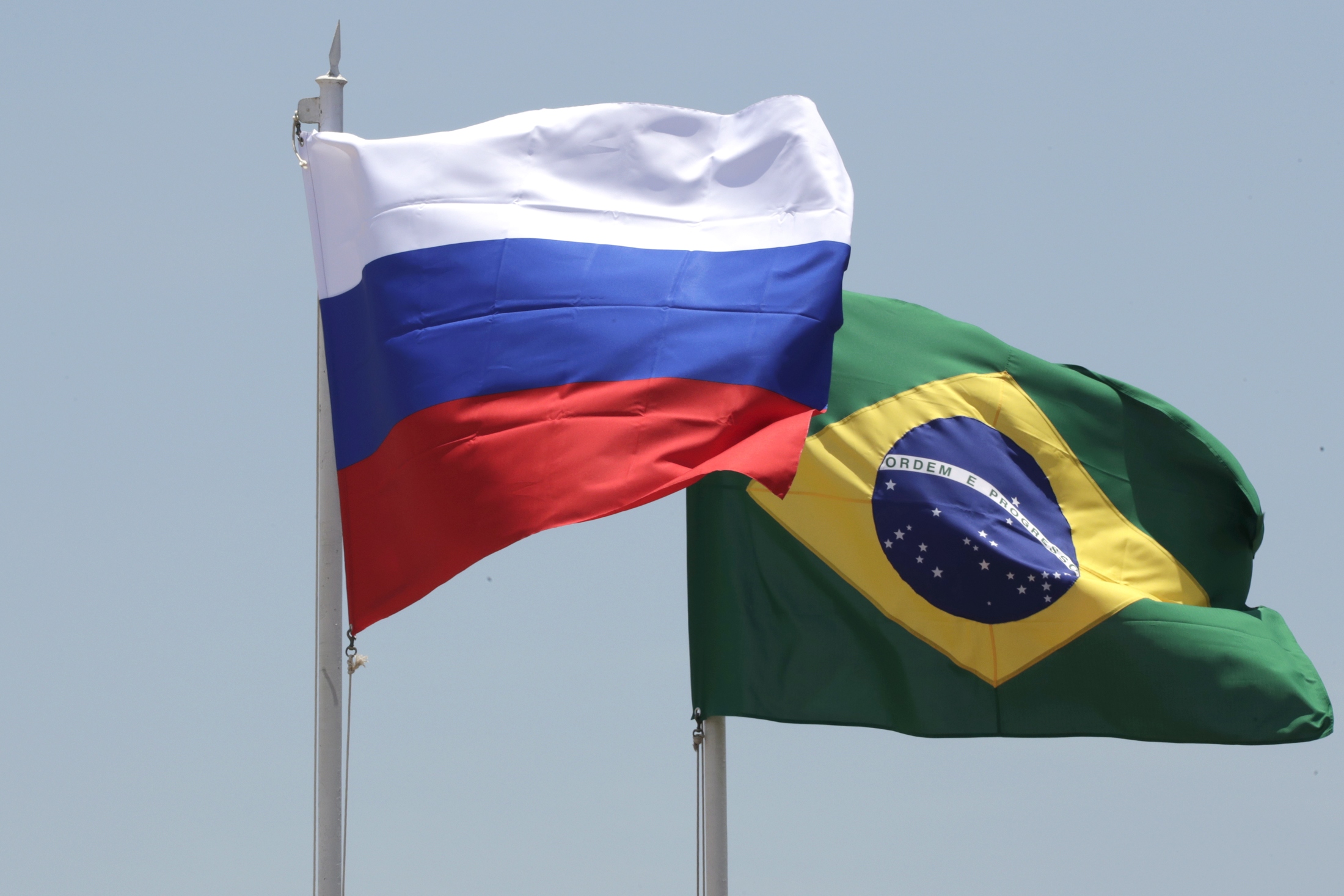 бразилия сотрудничество. флаг россии и бразилии. деловая культура бразилии. россия и бразилия дружба. флаг россии и бразилии.