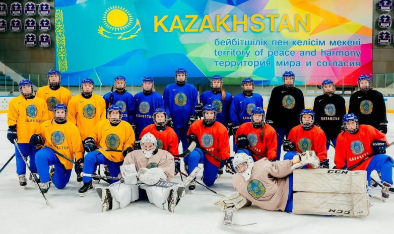 Опубликован состав сборной Казахстана по хоккею на ЧМ-2024 среди юниорок