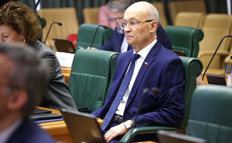 Владимир Киселев