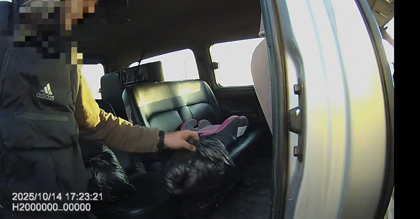 На въезде в село Арзгир задержали водителя с пакетом марихуаны