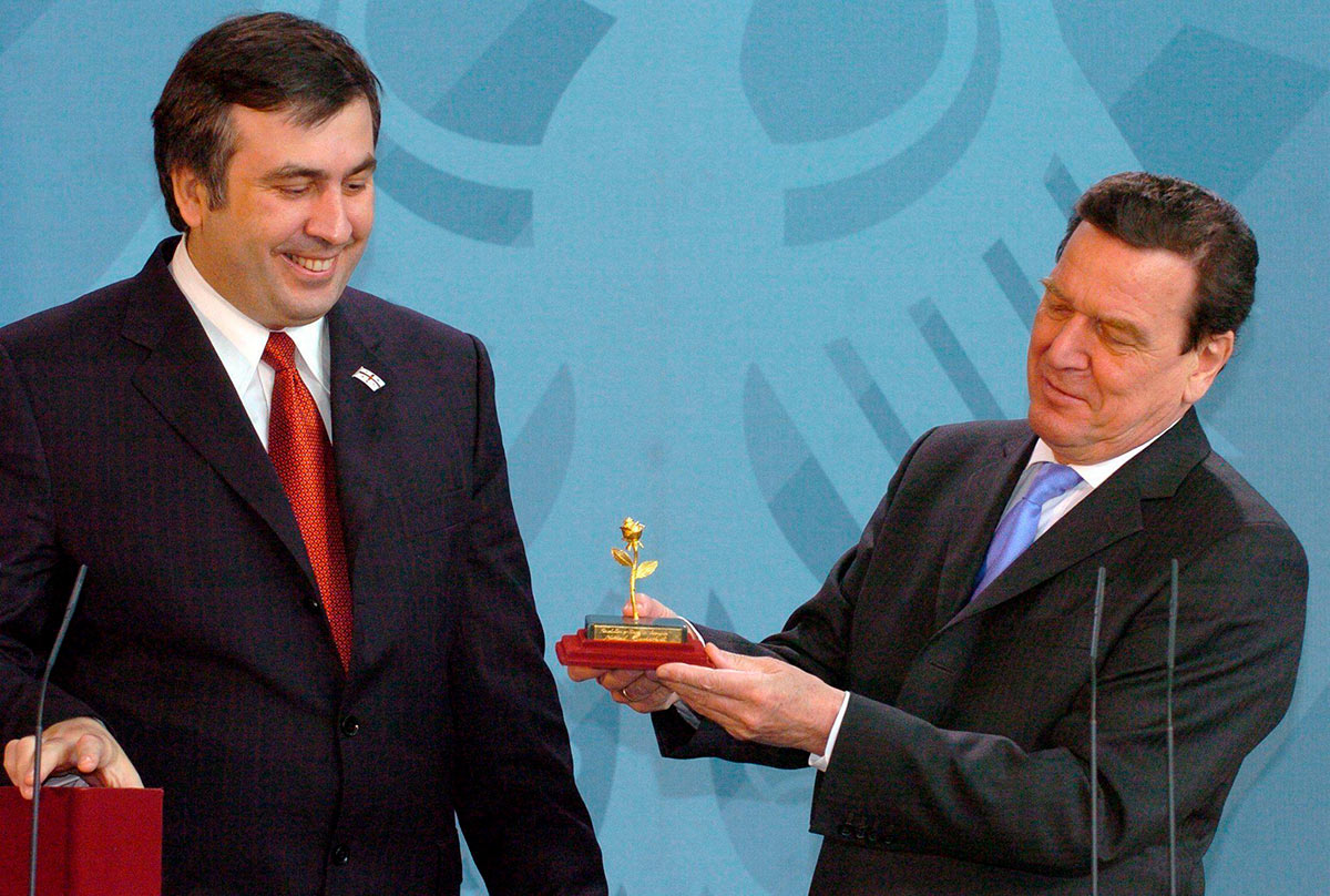 Президент Грузии Михаил Саакашвили и федеральный канцлер Германии Герхард Шрёдер