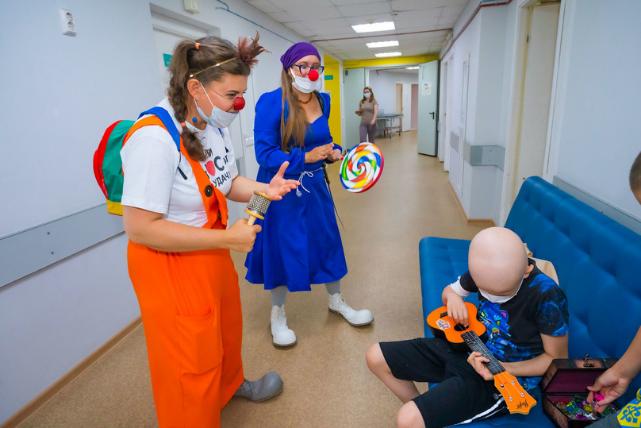 Больничные клоуны поделились секретами профессии