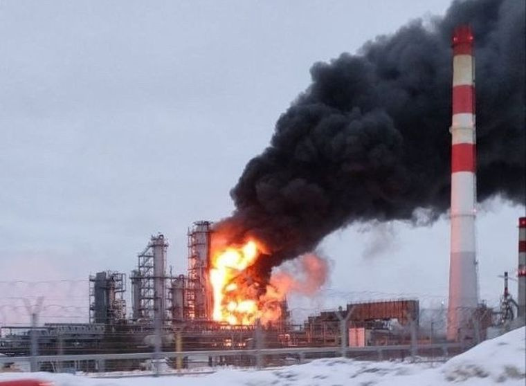 Пожар на нефтеперерабатывающем заводе в Кстово, Нижегородская область