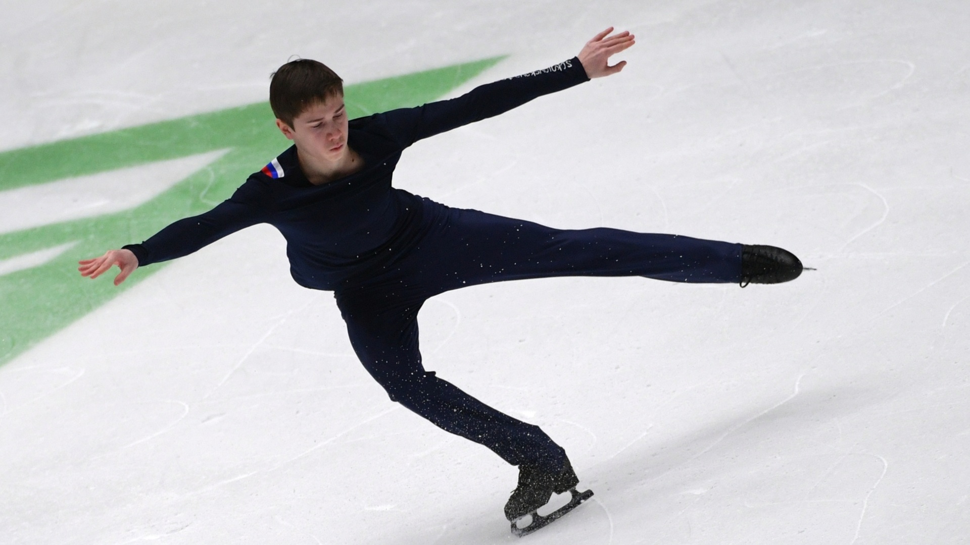 Фигурное катание саша трусова. Саша фигуристка 2022. Фигурное катание чемпионат прыжкам россии. Чемпионат фигурного катания по прыжкам билеты. Финал кубка россии фигурное катание 2022.