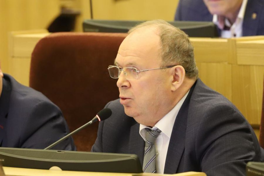 Владимир Лаптев досрочно лишился депутатского мандата