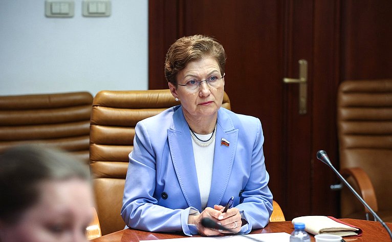 Марина Левина
