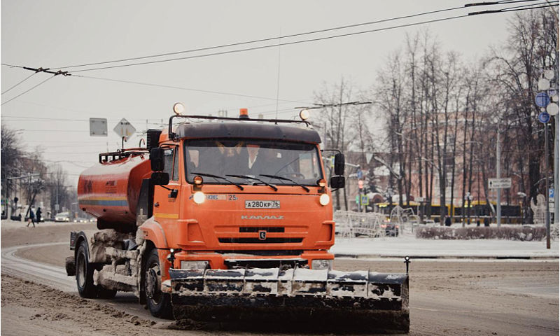 В Ярославле ликвидируют последствия ледяного дождя